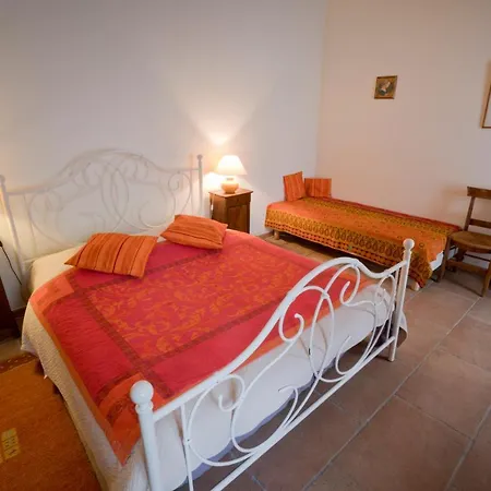 La Bastide Du Roy Guest house