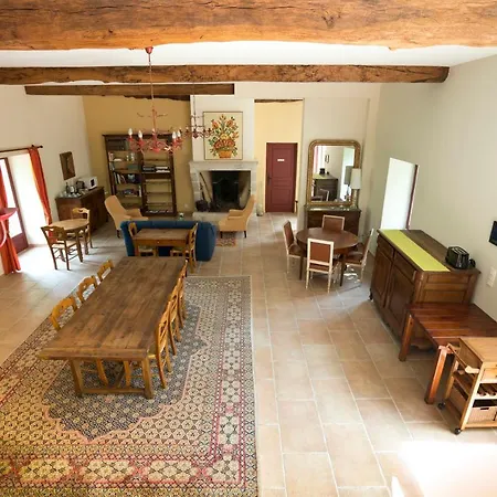 ゲストハウス La Bastide Du Roy 4*